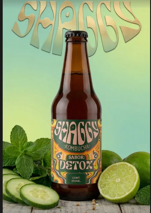 Botella de Shaggy Kombucha sabor Detox con pepino, menta y limón