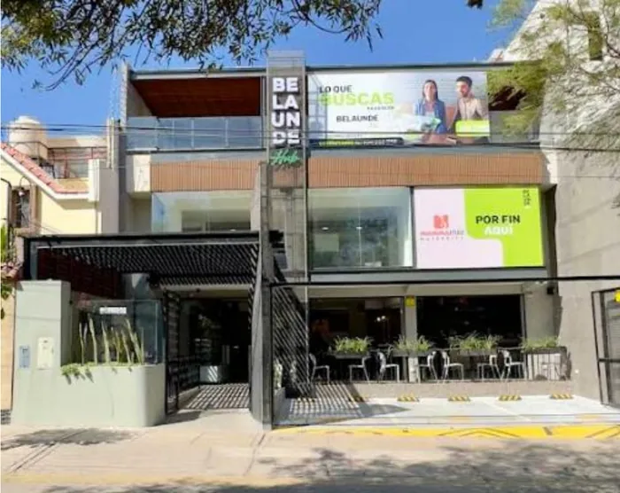 Fachada de Kinetics en Belaunde Hub