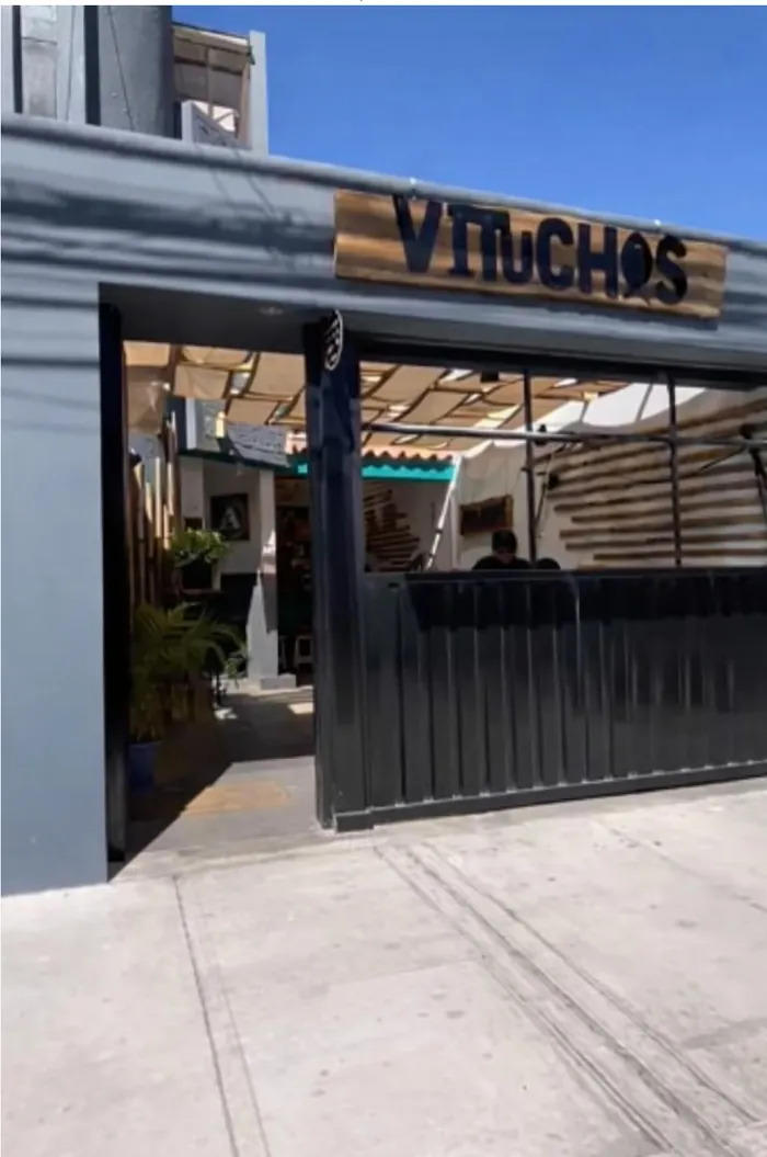 Fachada de Vituchos